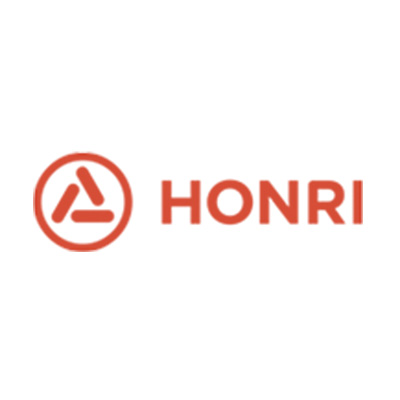 山东鸿日新能源汽车：为四亿家庭造好车